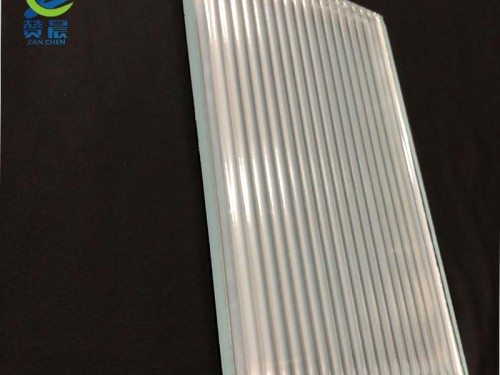 EVA玻璃夾膠膜融化溫度較低、流動性好